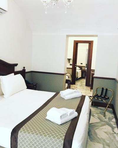 Habitación Triple Superior del hotel Best Roma