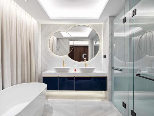 Suite Presidencial del hotel Athens Capital Center -mgallery Collection. Foto 5