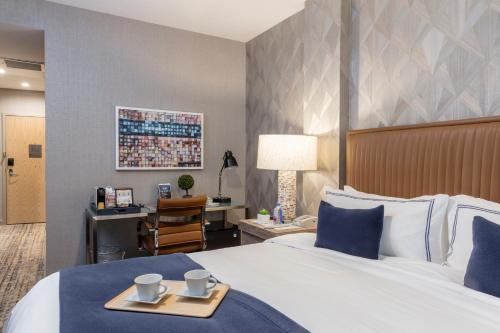 Habitación Premier adaptada para personas con discapacidad - 1 cama extragrande del hotel Artezen. Foto 4