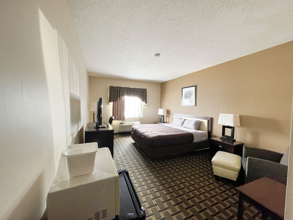 Habitación estándar, 1 cama de matrimonio grande, no fumadores del hotel Fairbridge Inn and Suites Batavia - Darien Amusement Park