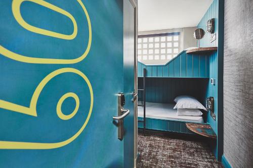 Habitación Small Backpackers con litera del hotel The Garrison