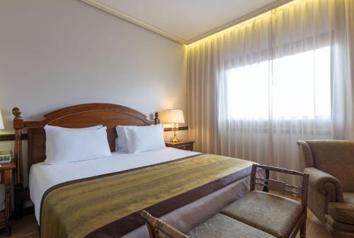 Suite Junior del hotel Exe Reina Isabel. Foto 1