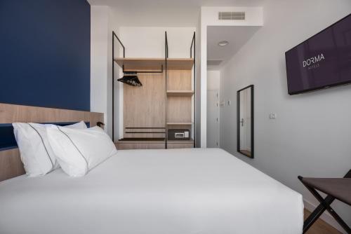Habitación Doble Deluxe con vistas al mar del hotel Exe Vigo. Foto 1