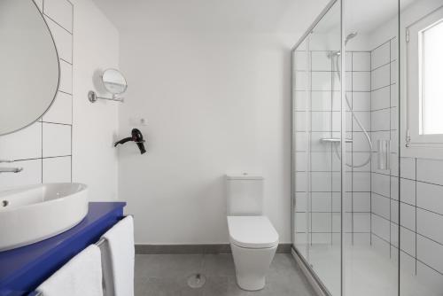Habitación Doble Deluxe con terraza del hotel Exe Vigo