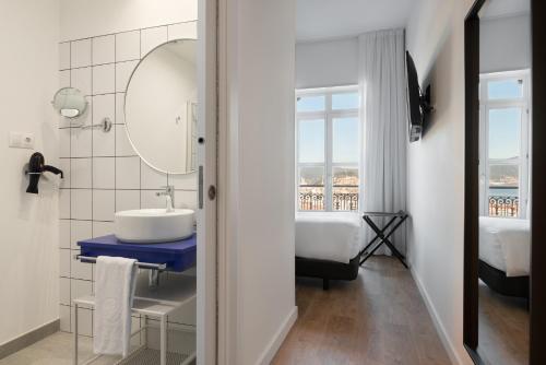Habitación Individual con vistas al mar del hotel Exe Vigo. Foto 4
