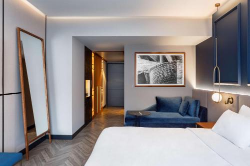 Habitación Collection Prémium - Planta superior del hotel Radisson Collection, Gran Via Bilbao. Foto 1