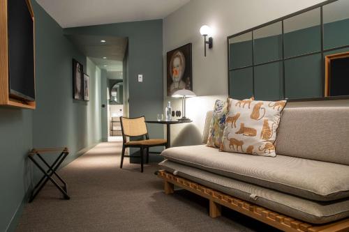 Suite Deluxe del hotel Se Catedral Porto, Tapestry Collection By Hilton. Foto 2
