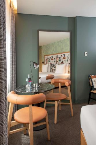Suite Junior Doble - 2 camas del hotel Se Catedral Porto, Tapestry Collection By Hilton. Foto 4