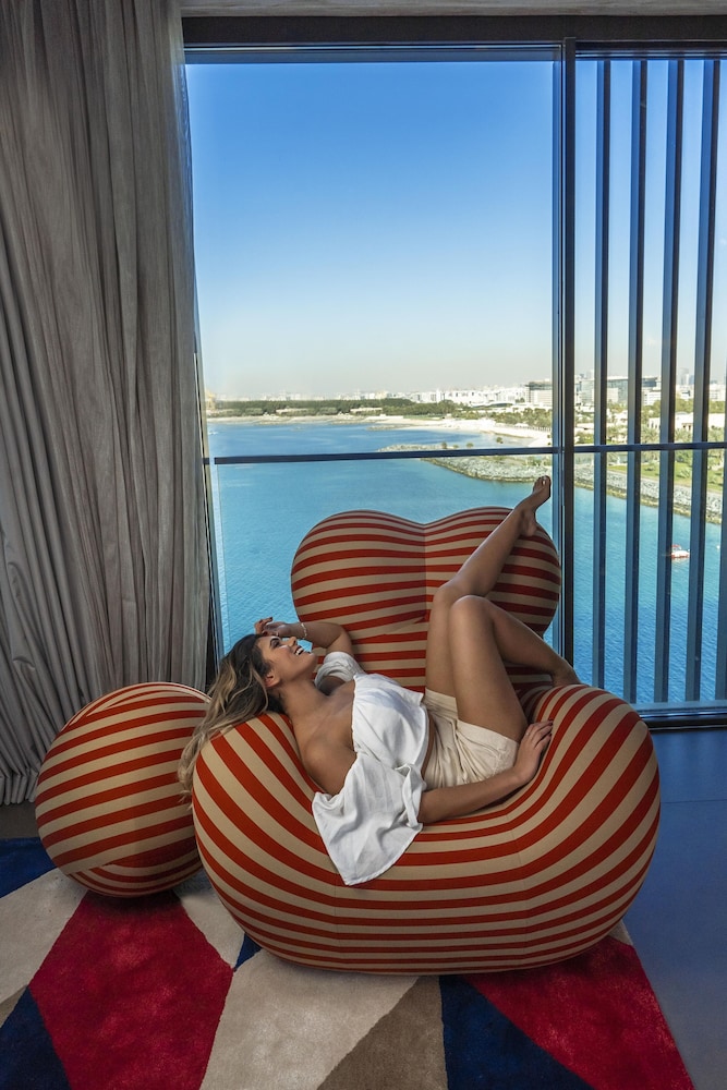 1 cama king size Deluxe del hotel Hyatt Centric Jumeirah Dubai. Foto 16