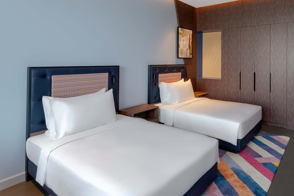 2 camas gemelas del hotel Hyatt Centric Jumeirah Dubai