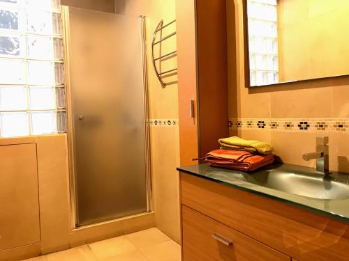 Habitación Doble Superior del hotel Triana Luxury Home. Foto 16