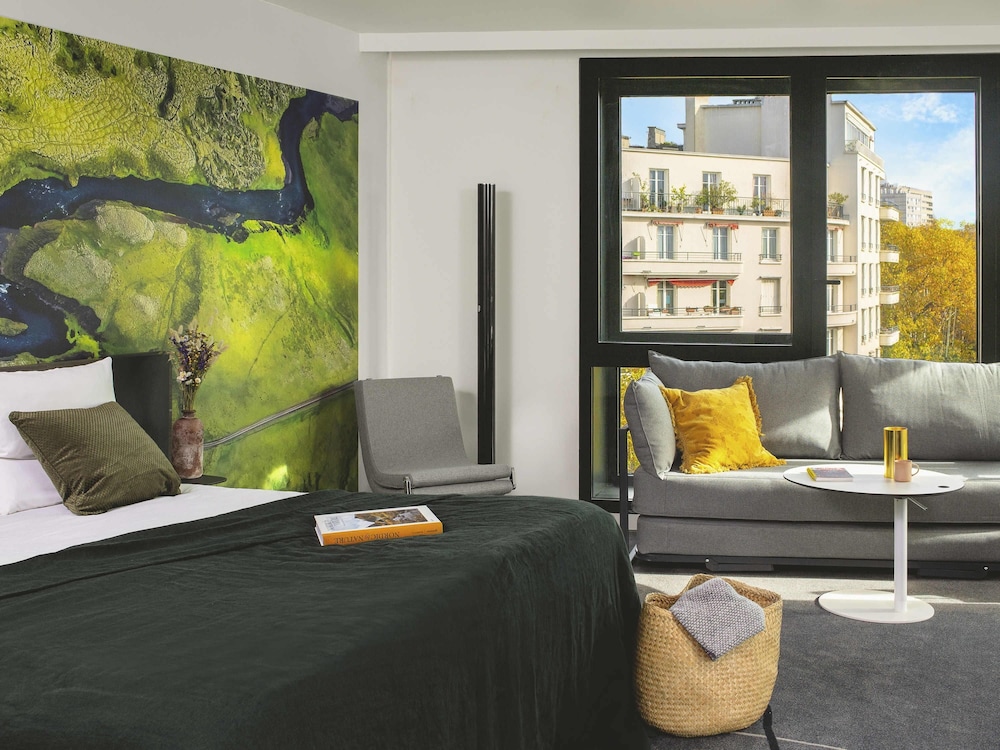 Habitación superior, 1 cama de matrimonio con sofá cama del hotel Novotel Paris Porte De Versailles