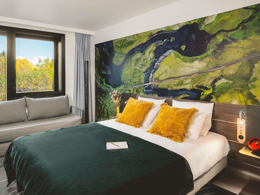 Habitación ejecutiva, 1 cama de matrimonio con sofá cama del hotel Novotel Paris Porte De Versailles. Foto 4