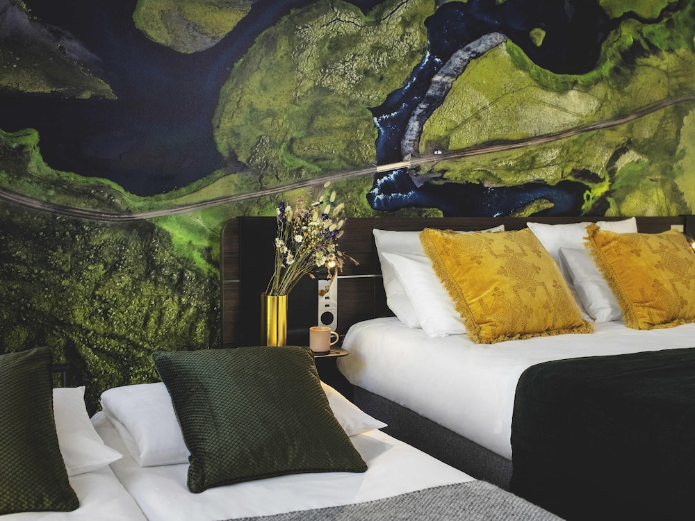 Habitación familiar, 1 cama de matrimonio con sofá cama del hotel Novotel Paris Porte De Versailles