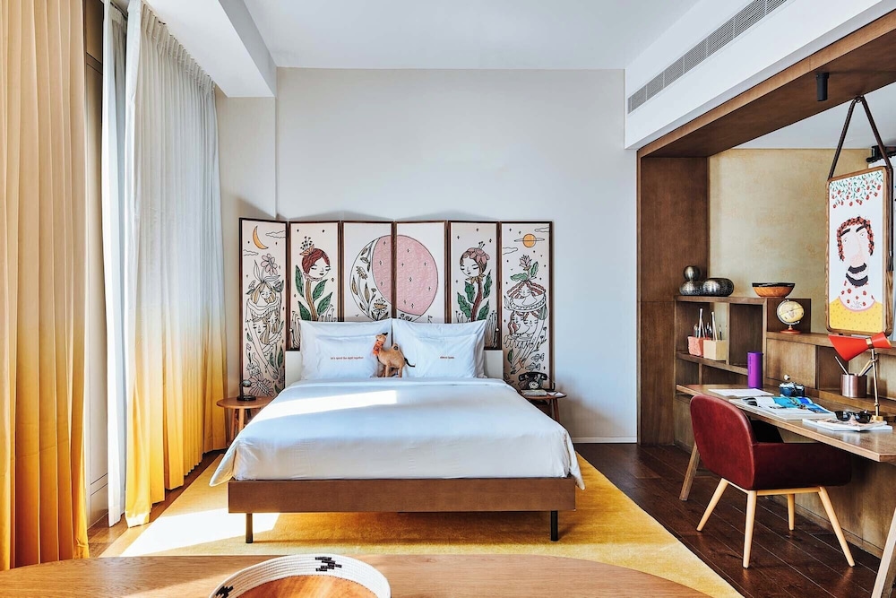 Suite Aldea de Artistas Vista al Museo del hotel 25hours One Central. Foto 1