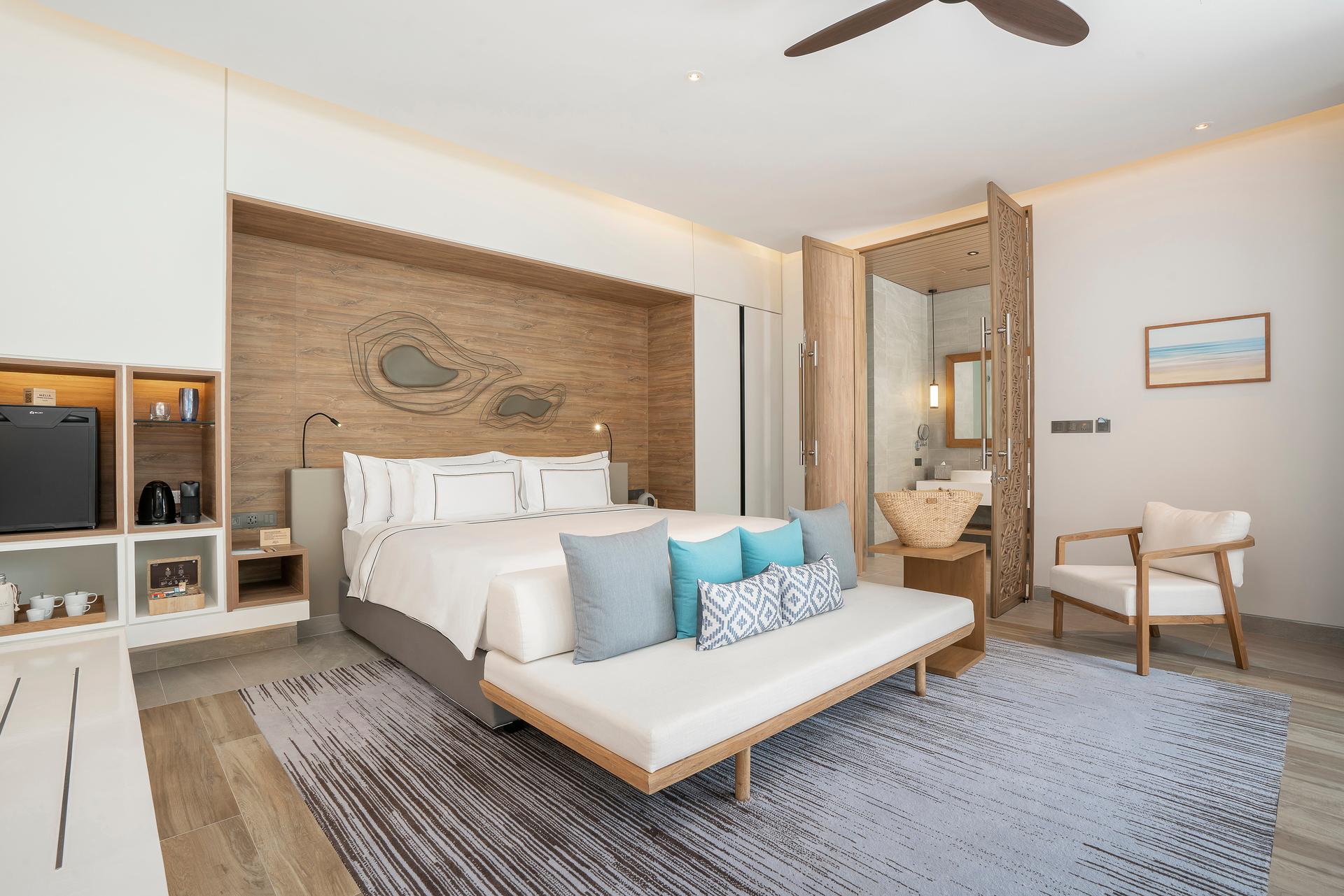 Suite de Un Dormitorio con Bañera Exterior del hotel Melia Phuket Mai Khao. Foto 5