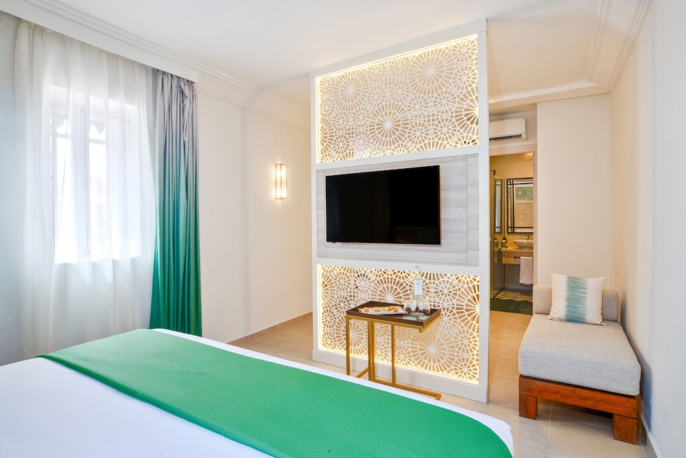 Suite Familiar XTRA con vistas a la ciudad del hotel Sol Oasis Marrakech - All Inclusive. Foto 1