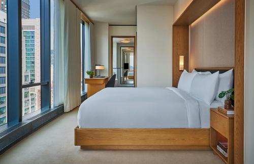 Suite Estudio de esquina del hotel Pendry Manhattan West. Foto 1
