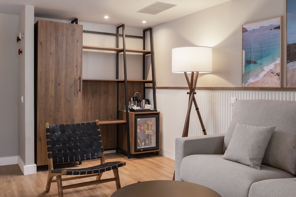 Suite junior (Deluxe) del hotel Barceló Lanzarote Royal Level. Foto 2