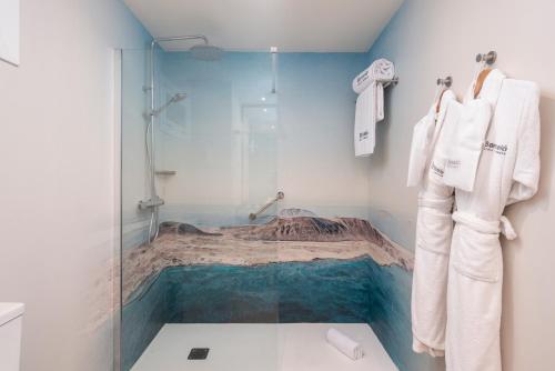 Habitación Doble Deluxe con vistas al mar del hotel Barceló Lanzarote Royal Level. Foto 7