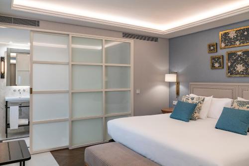 Suite Junior Deluxe del hotel Vincci Molviedro. Foto 4