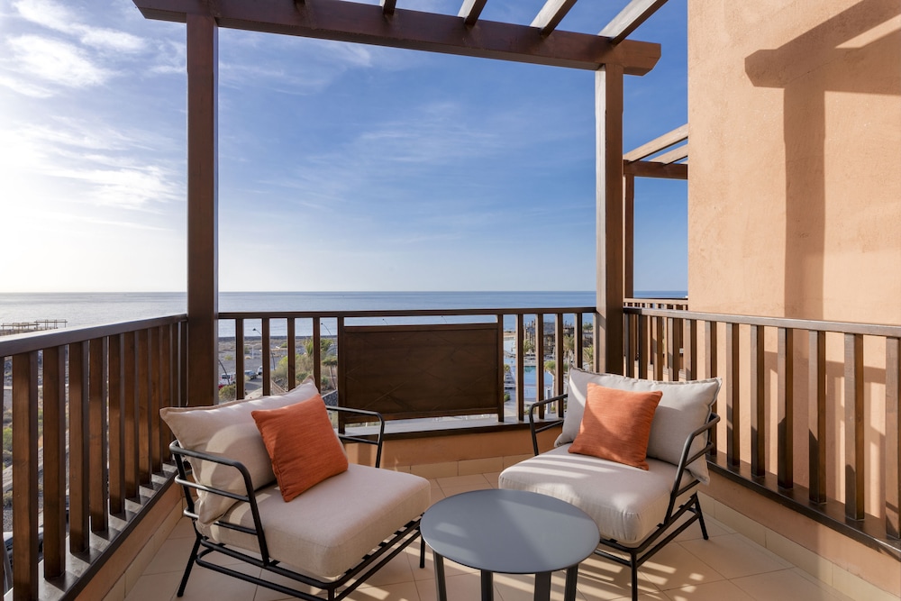 Habitación Deluxe, vistas al mar del hotel Barceló Tenerife Royal Level. Foto 6