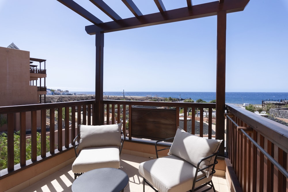 Habitación Deluxe, vistas al mar del hotel Barceló Tenerife Royal Level. Foto 7