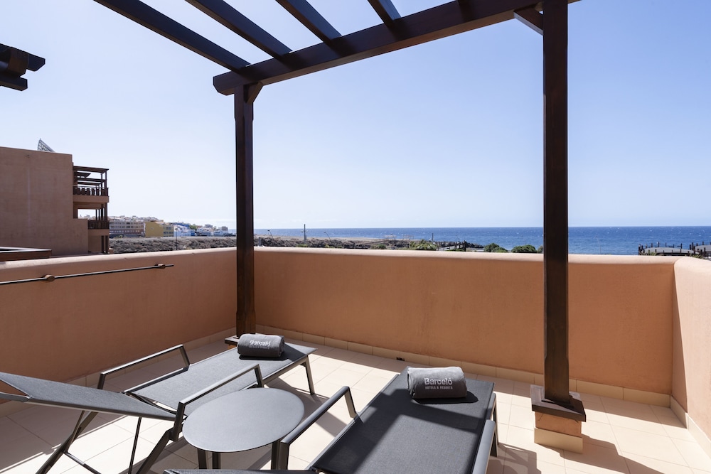 Suite Deluxe, vistas al mar del hotel Barceló Tenerife Royal Level. Foto 6