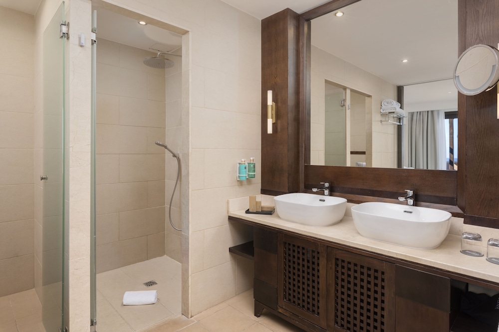 Suite Deluxe, vistas al mar del hotel Barceló Tenerife Royal Level. Foto 13