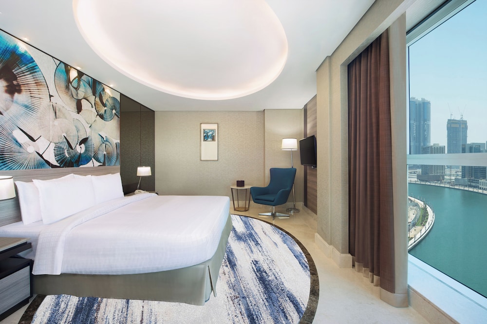 Habitación Ejecutiva con 1 cama king - size del hotel Grand Mercure Business Bay