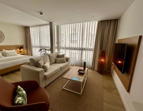 Suite Superior del hotel Emblemático Hi Suites. Foto 1