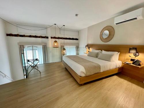 Duplex 2 dormitorios Lujo Balcón o Terraza 1 Cama king Dúplex Sofá Cama incluido del hotel Emblemático Hi Suites. Foto 5