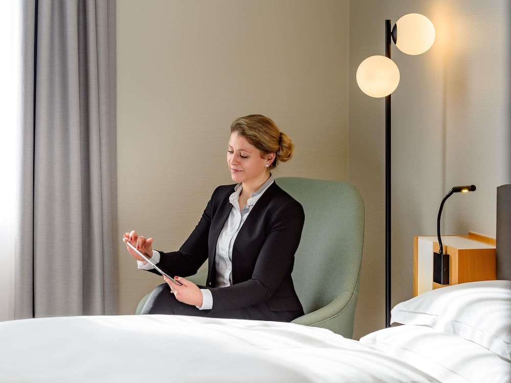 Habitación superior doble con 1 cama doble del hotel Mercure Bochum City. Foto 3