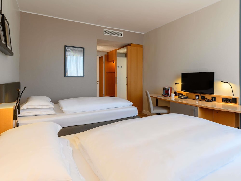 Habitación Privilege Matrimonial con 2 Camas Individuales del hotel Mercure Bochum City. Foto 4