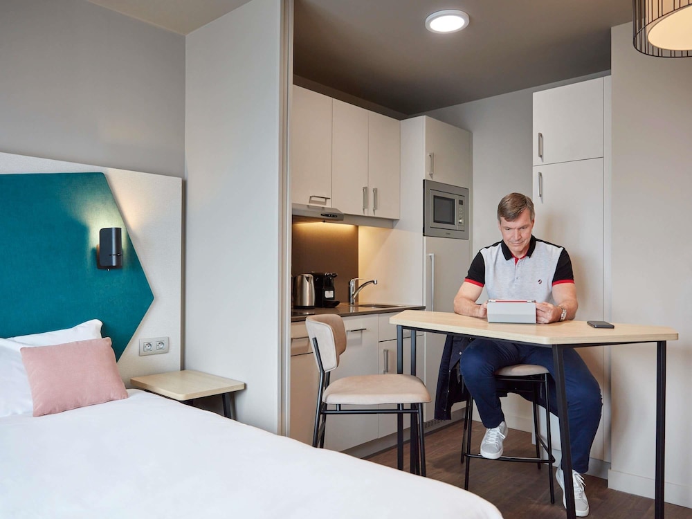Estudio con camas individuales del hotel Aparthotel Adagio Paris Suresnes Longchamp. Foto 7