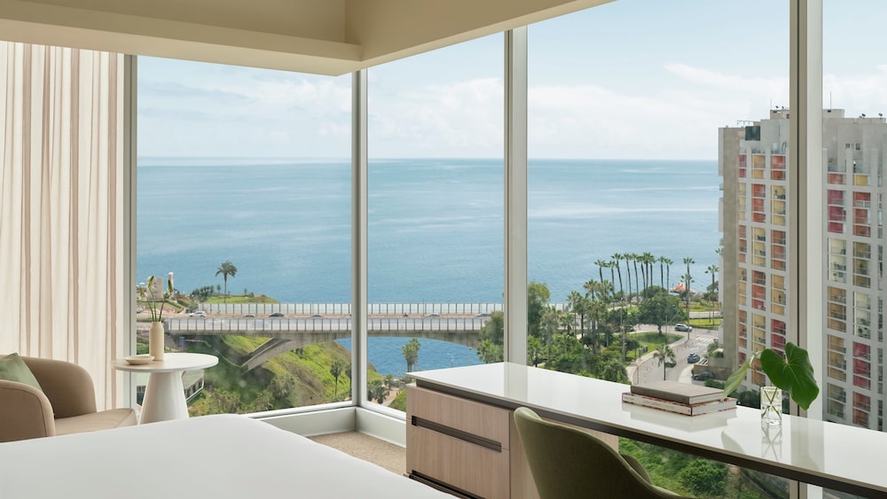Habitación Grand, 1 cama de matrimonio grande, vistas al mar del hotel SOUMA, Vignette Collection by IHG. Foto 1
