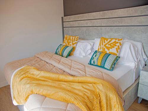 Apartamento 1 habitación Sofá Cama incluido 1 Cama doble kitchenette del hotel Apartmentos Santander Maliaño Suites 3000. Foto 1