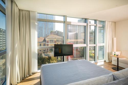 Loft con vistas panorámicas del hotel Innside By Meliá Milano Torre Galfa. Foto 3