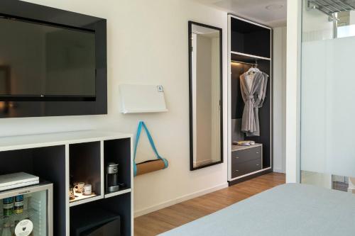 Superior Double Room °The Studio° del hotel Innside By Meliá Milano Torre Galfa. Foto 2