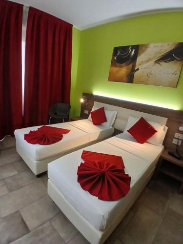 Habitación Doble Estándar - 2 camas del hotel Stradivari. Foto 7