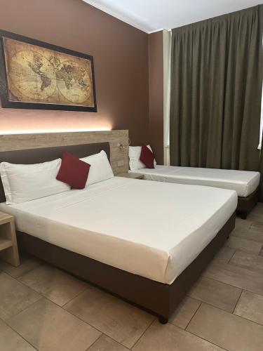 Habitación Triple Deluxe del hotel Stradivari. Foto 3