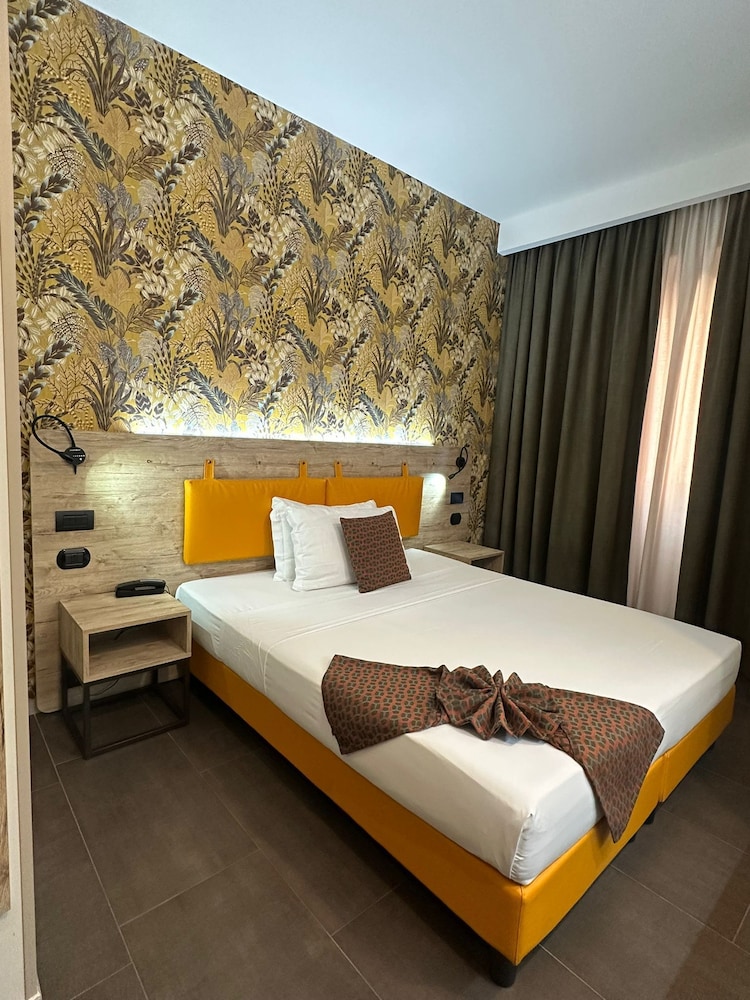 Habitación estándar doble, 1 cama de matrimonio, no fumadores del hotel Stradivari. Foto 11