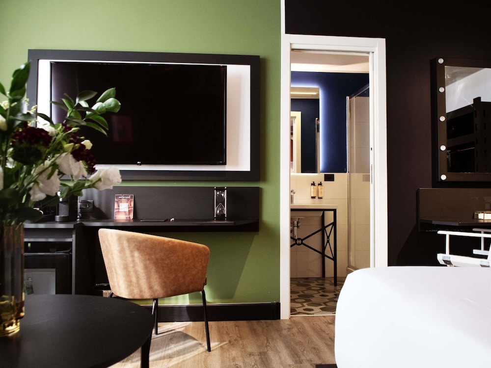 Habitación Privilege con 1 cama doble del hotel Mercure Roma Cinecittà. Foto 3