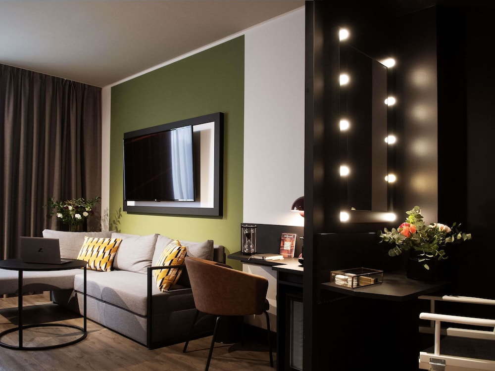 Habitación Privilege con 1 cama doble del hotel Mercure Roma Cinecittà. Foto 9
