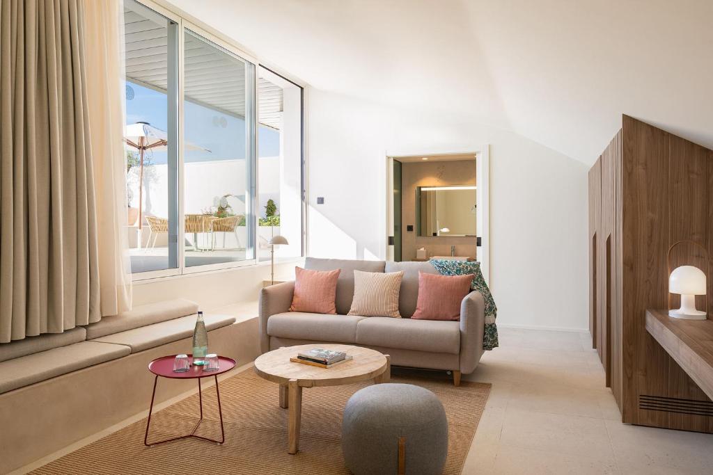 Suite Piscina Privada del hotel Aqua Atzavara and Spa. Foto 1