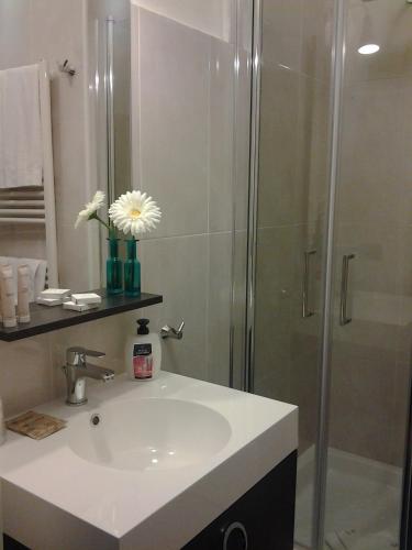 Habitación Doble Clásica del hotel Roma Resort Termini. Foto 3