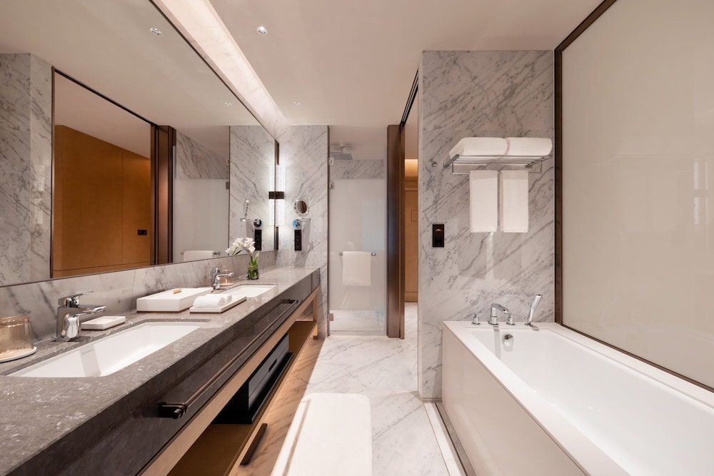 Premium Room with Garden del hotel Gran Melia Chengdu. Foto 9