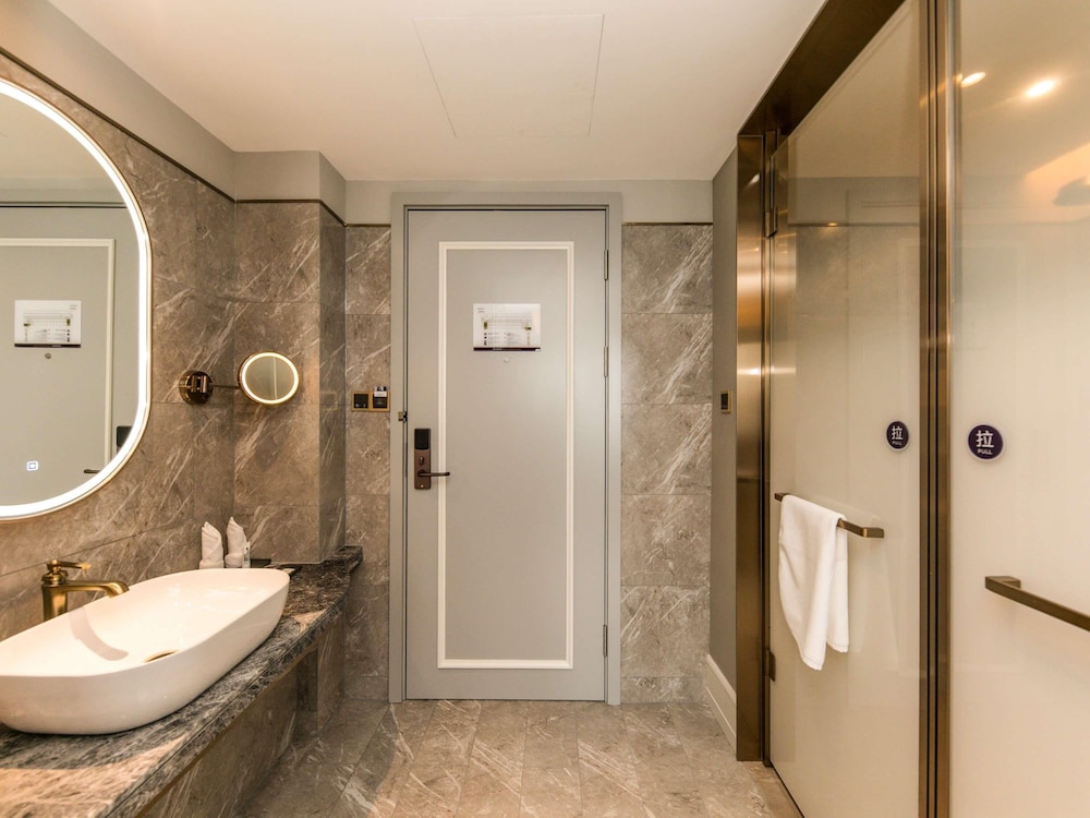 SUITE PRIVILEGE, 1 Cama King Size del hotel Mercure Xian City Centre. Foto 5