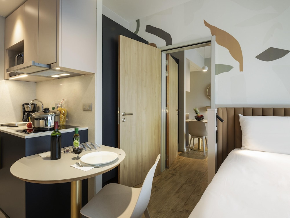 Estudio elegante para 2 huéspedes con 1 cama doble o 2 camas individuales del hotel Adagio Access Brussels Delta. Foto 1