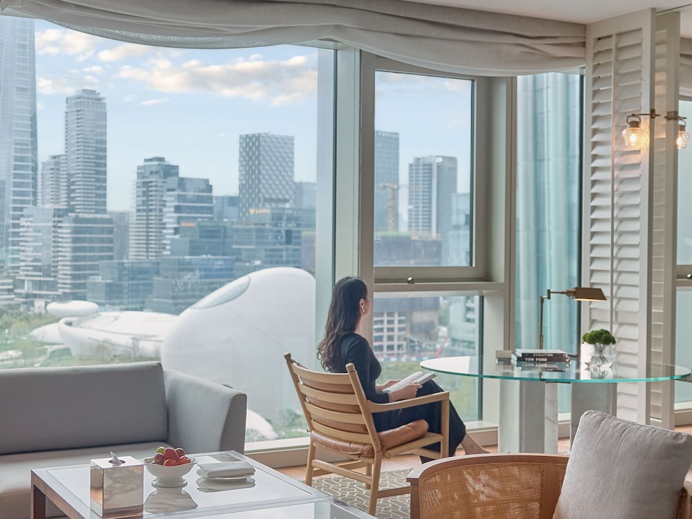 1 cama king size, vistas a la plaza cultural y a la bahía, Estudio del hotel Andaz Shenzhen Bay